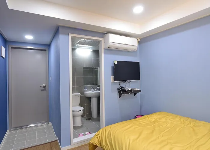 招待所 红色旅馆 3*
